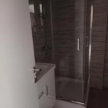 Apartment Laki *