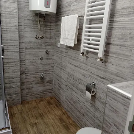 Apartment Laki *