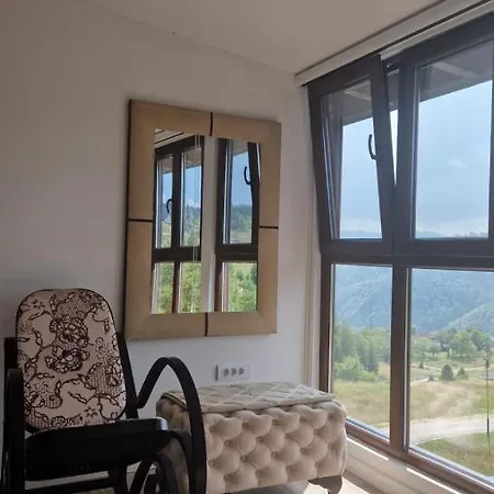 Laki Apartment *